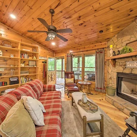 Peaceful Blue Ridge Cabin With Decks And Fire Pit Exterior photo