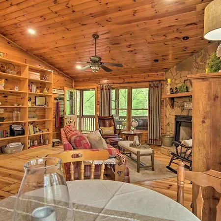Peaceful Blue Ridge Cabin With Decks And Fire Pit Exterior photo