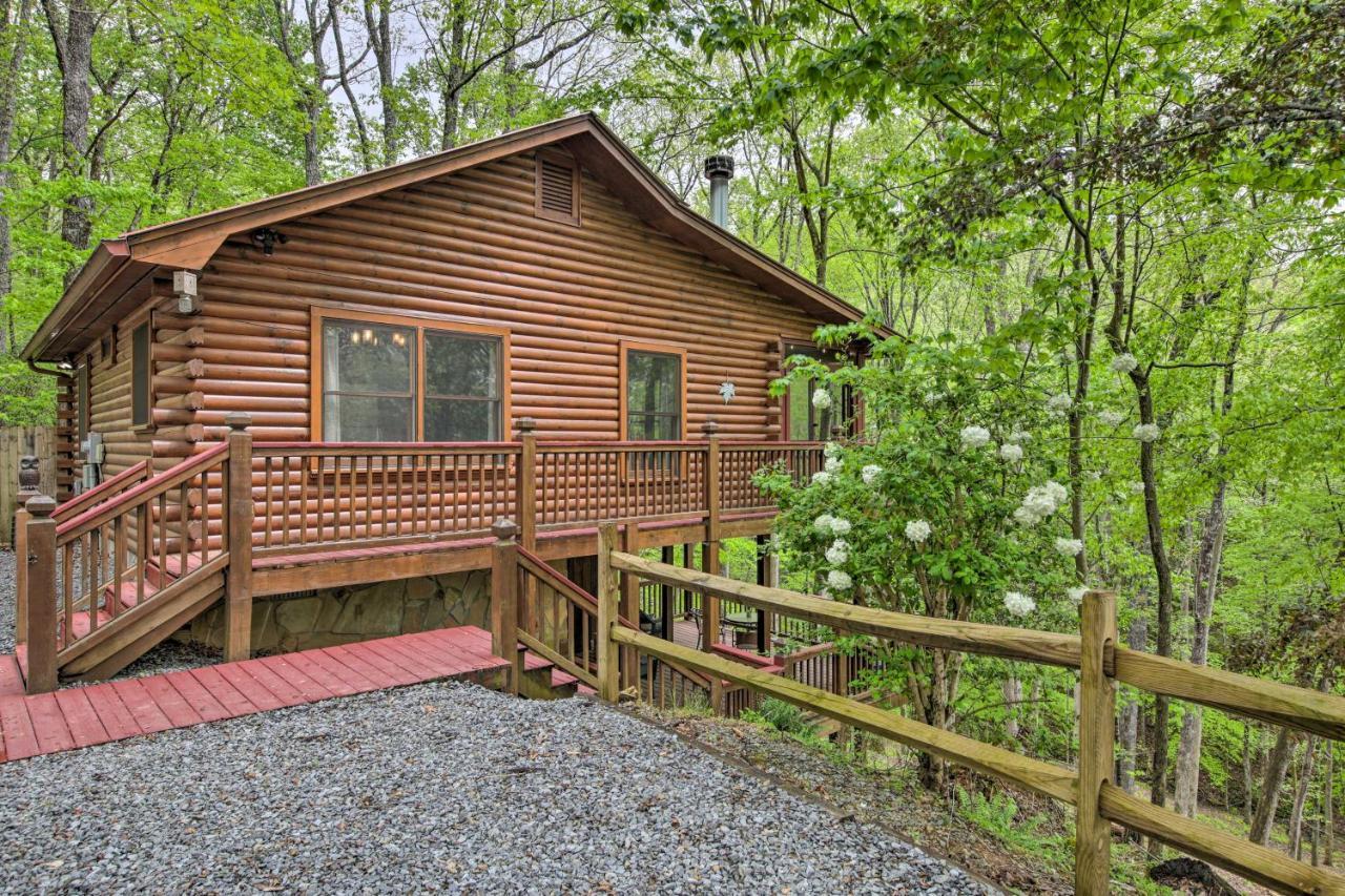 Peaceful With Decks And Fire Pit