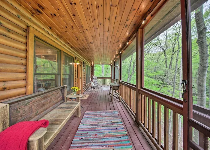 Peaceful Blue Ridge Cabin With Decks And Fire Pit