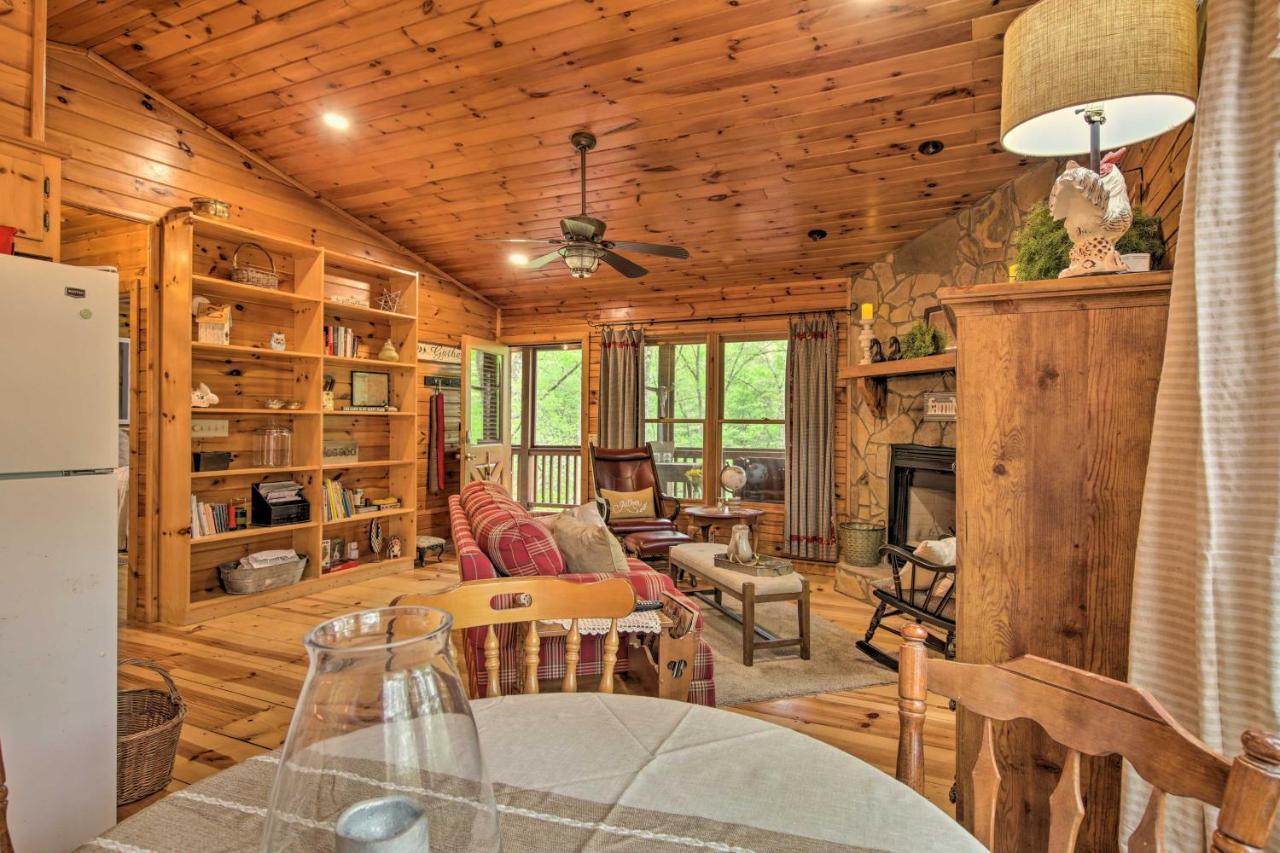 Peaceful With Decks And Fire Pit Blue Ridge