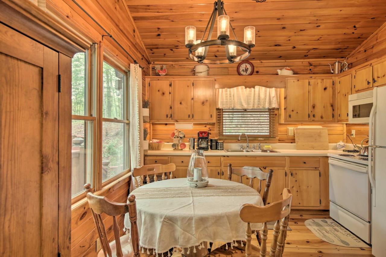 Holiday home Peaceful With Decks And Fire Pit