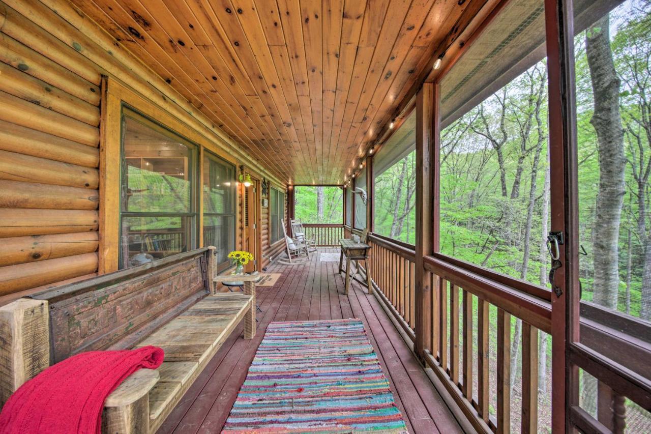 Peaceful With Decks And Fire Pit Blue Ridge